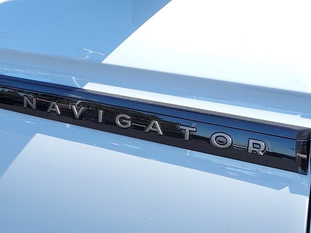 New 2026 Crystal White Metallic Clearcoat Lincoln Black Label L image 24