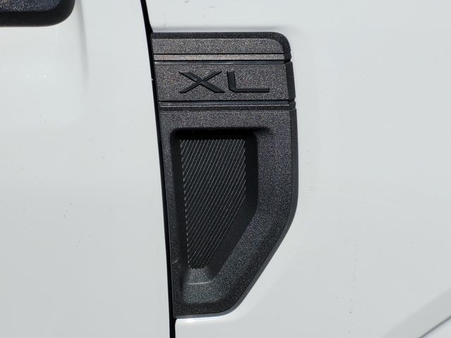 New 2026 Oxford White Ford XL image 52