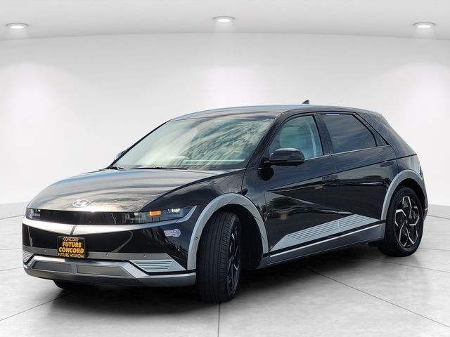 Certified Used 2024 Black Hyundai Limited image 2