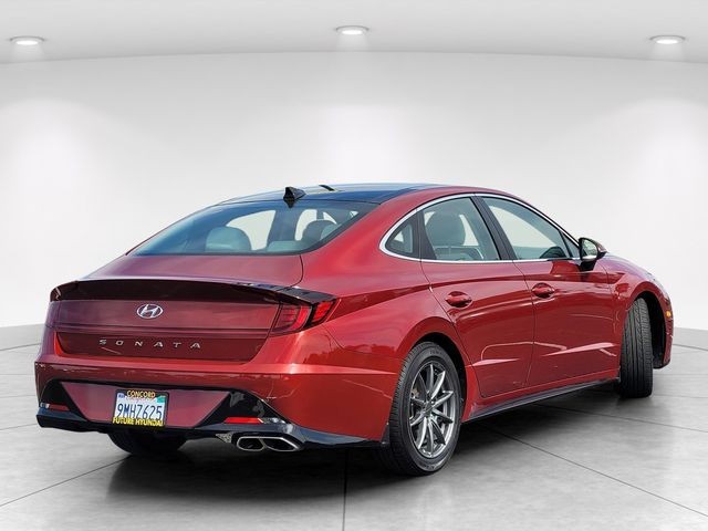 Used 2023 Red Hyundai SEL image 6