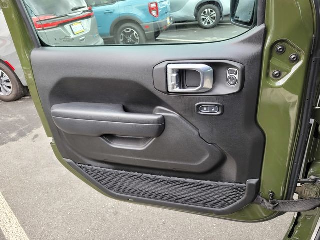 Used 2023 Green Jeep Willys 4xe image 28