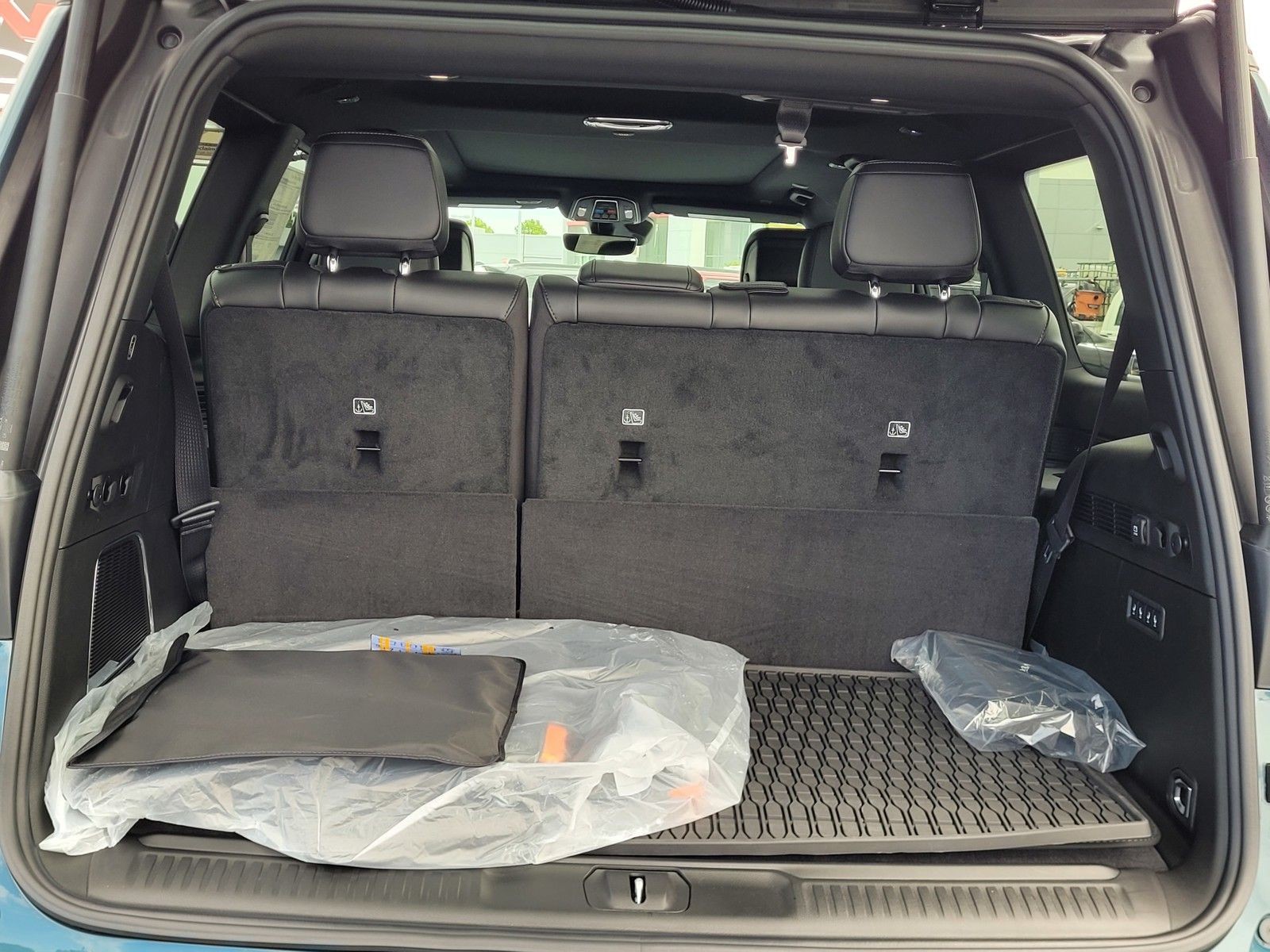 New 2026 Steel Blue Exterior Paint Jeep Upland image 18