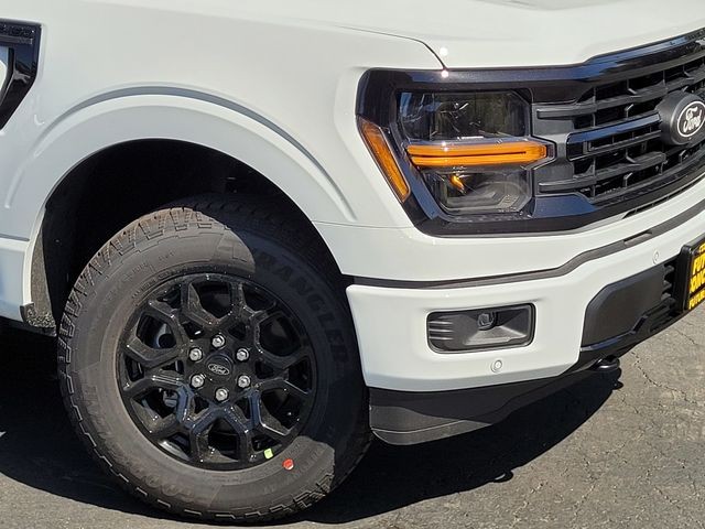 New 2026 Oxford White Ford XLT image 9