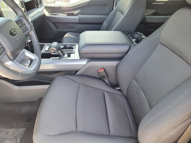 New 2026 Oxford White Ford XLT image 15