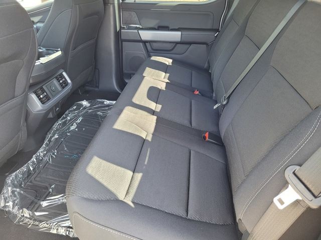 New 2026 Oxford White Ford XLT image 16