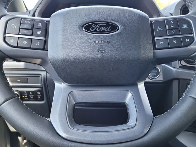 New 2026 Oxford White Ford XLT image 18