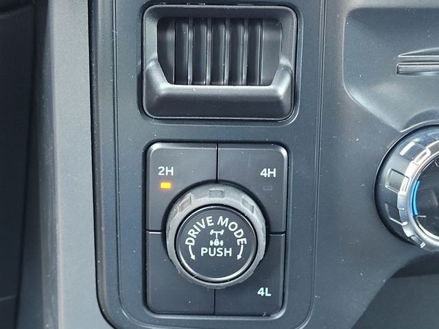 New 2026 Oxford White Ford XLT image 22
