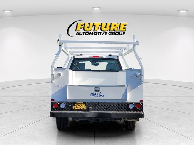 New 2026 Oxford White Ford F-250® XL image 4