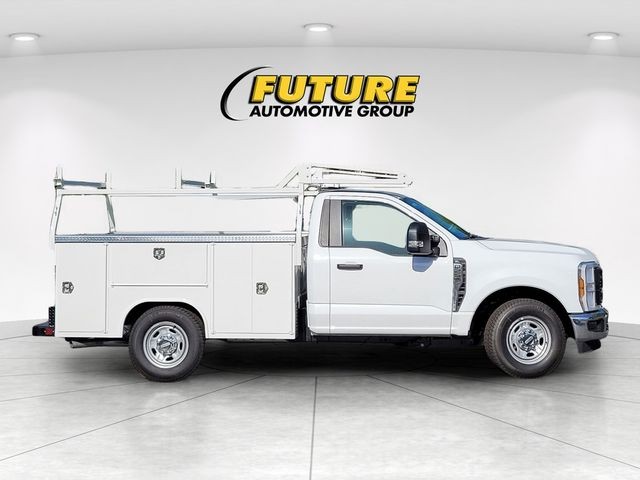 New 2026 Oxford White Ford F-250® XL image 8