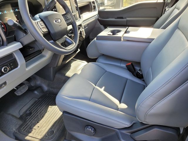 New 2026 Oxford White Ford F-250® XL image 11