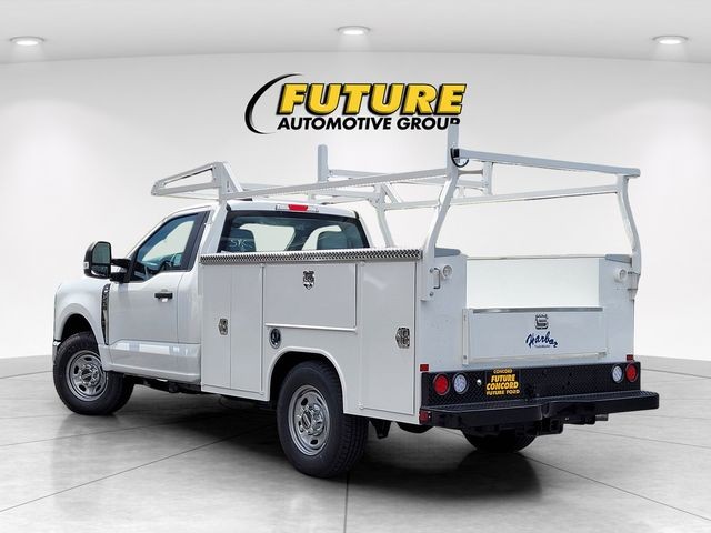 New 2026 Oxford White Ford F-250® XL image 5