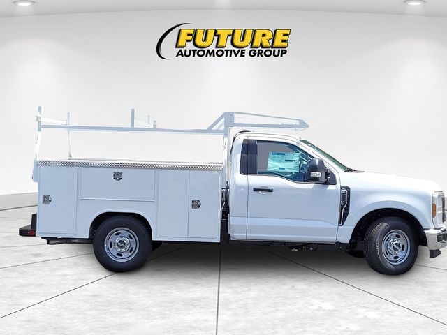 New 2026 Oxford White Ford F-250® XL image 8