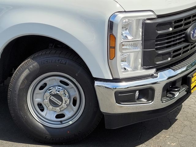 New 2026 Oxford White Ford F-250® XL image 9