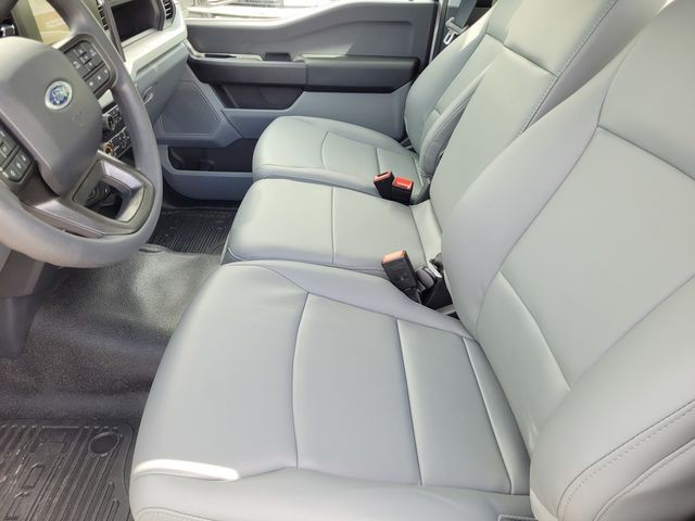 New 2026 Oxford White Ford F-250® XL image 15