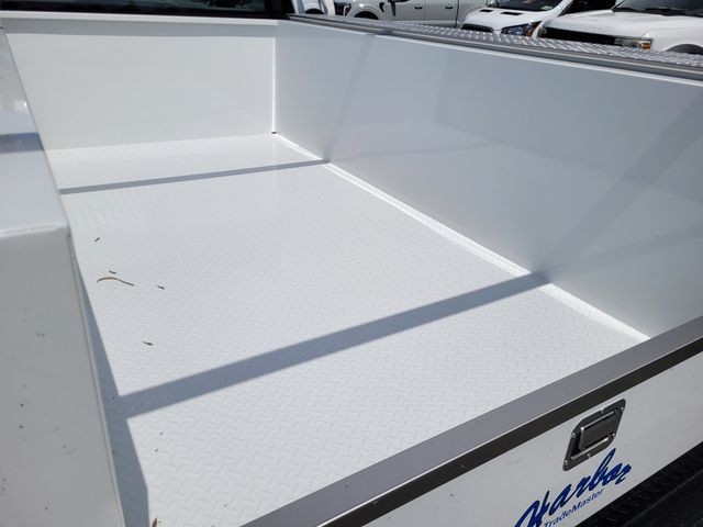 New 2026 Oxford White Ford F-250® XL image 17