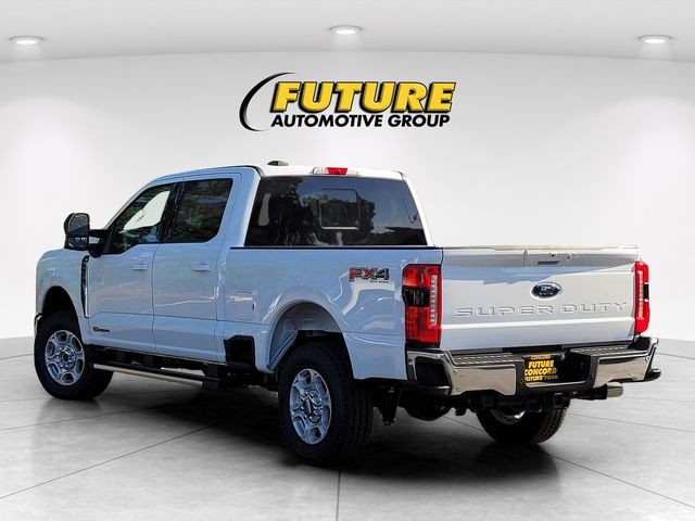 New 2026 Oxford White Ford F-250® XLT image 5