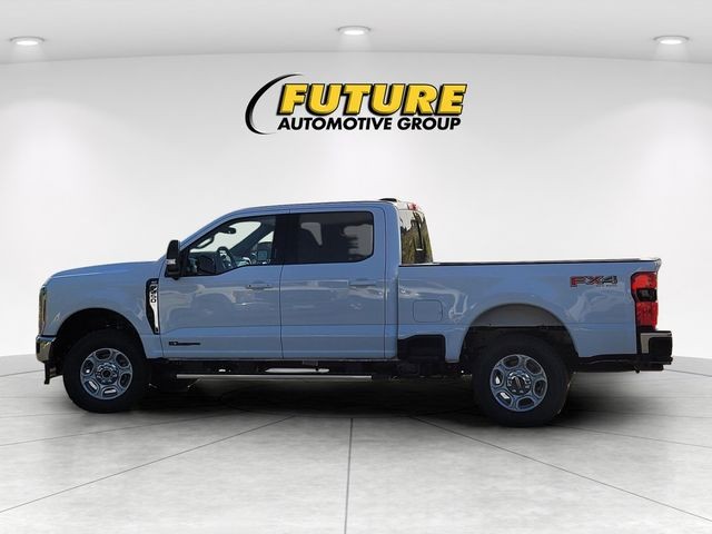 New 2026 Oxford White Ford F-250® XLT image 7