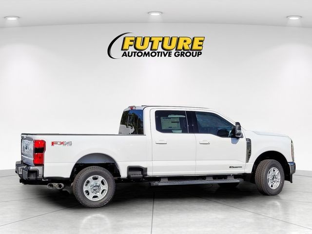 New 2026 Oxford White Ford F-250® XLT image 8