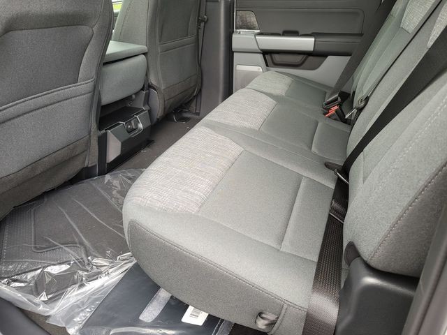 New 2026 Oxford White Ford F-250® XLT image 16