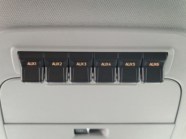 New 2026 Oxford White Ford F-250® XLT image 18