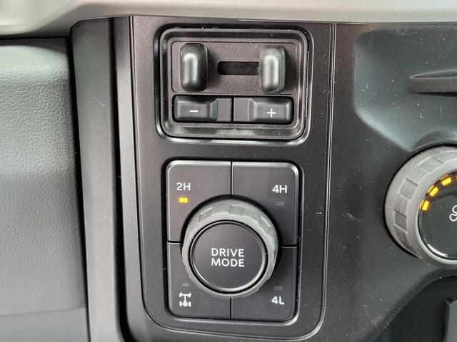 New 2026 Oxford White Ford F-250® XLT image 19