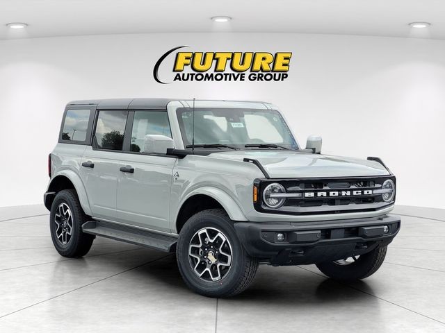 2026 Ford Bronco Outer Banks®