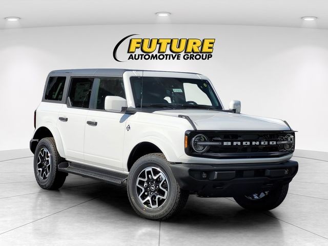 2026 Ford Bronco Outer Banks®