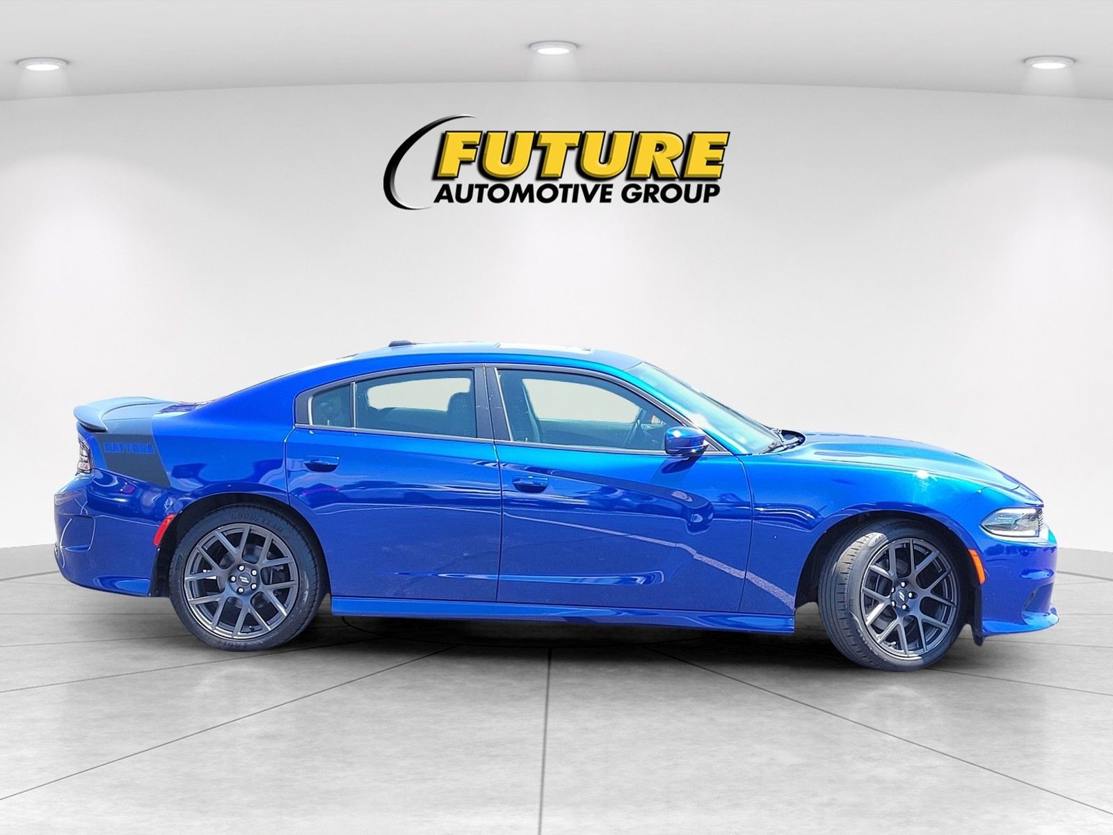 Used 2018 Blue Dodge R/T image 9