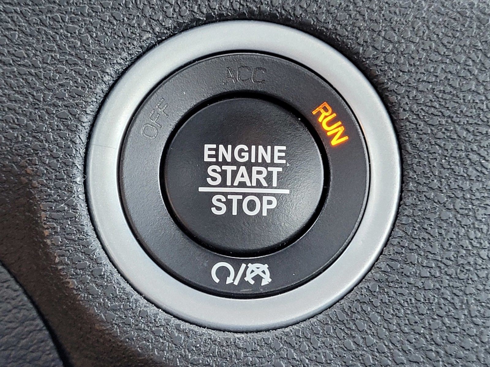 Used 2018 Blue Dodge R/T image 26