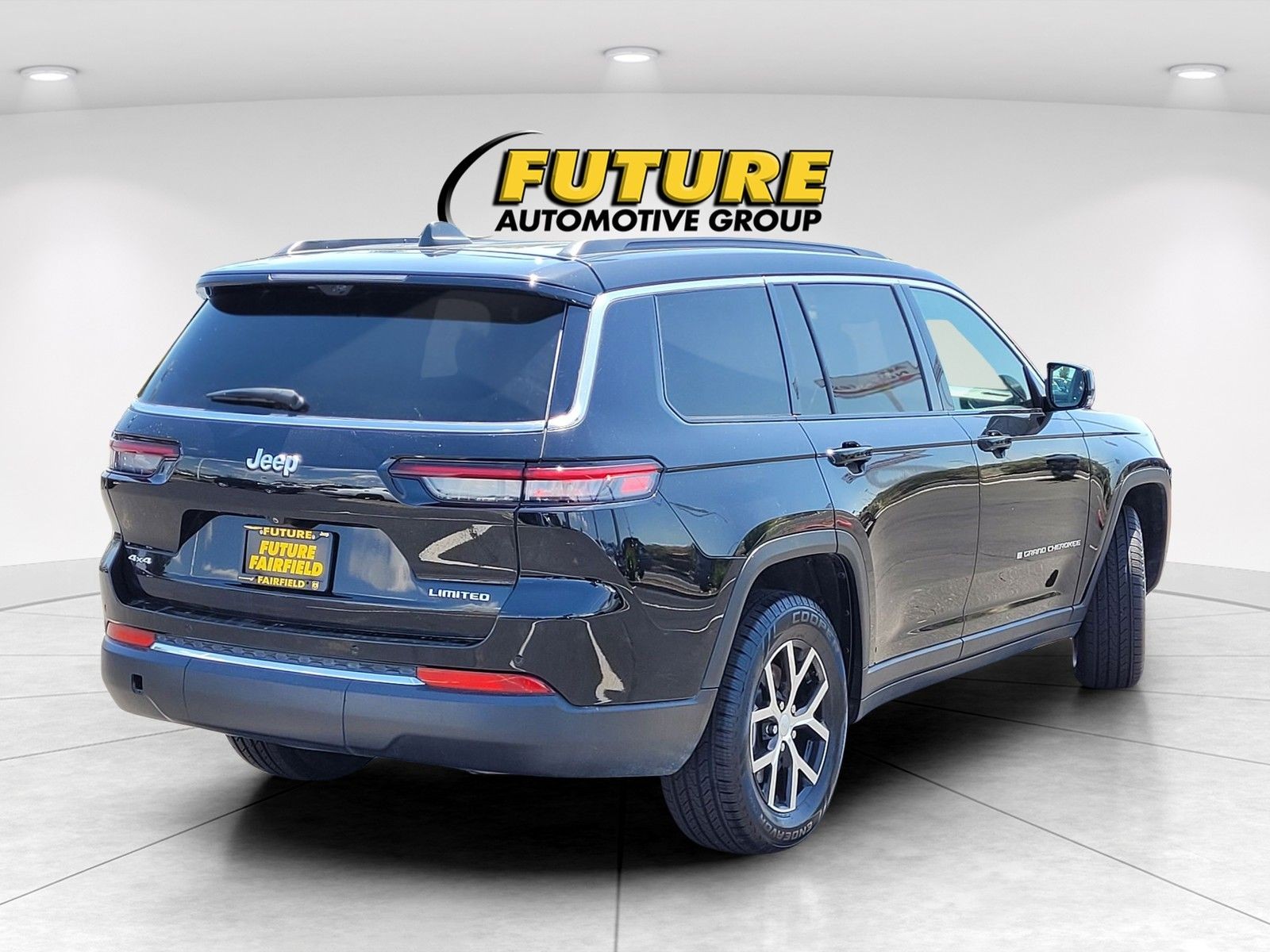 Used 2024 Black Jeep Limited image 7