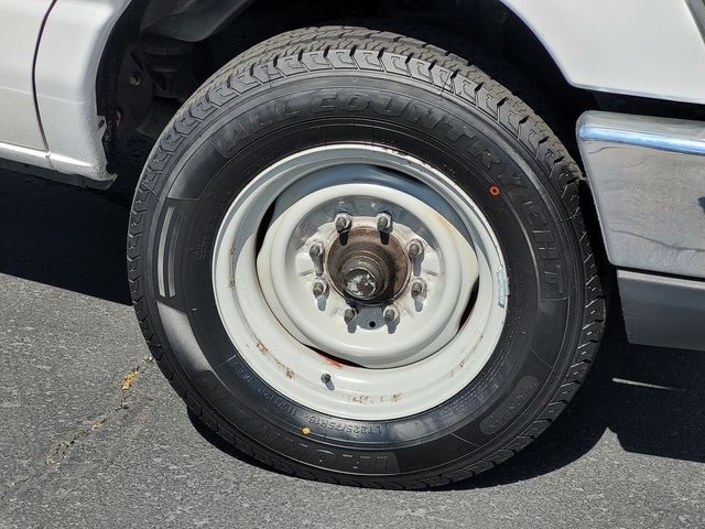 Used 2013 Oxford White Ford XLT image 10