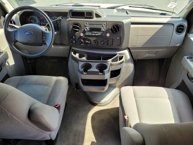 Used 2013 Oxford White Ford XLT image 12