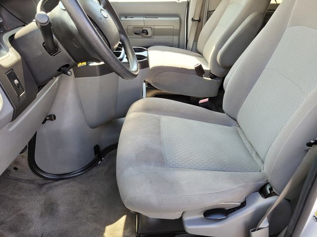 Used 2013 Oxford White Ford XLT image 16
