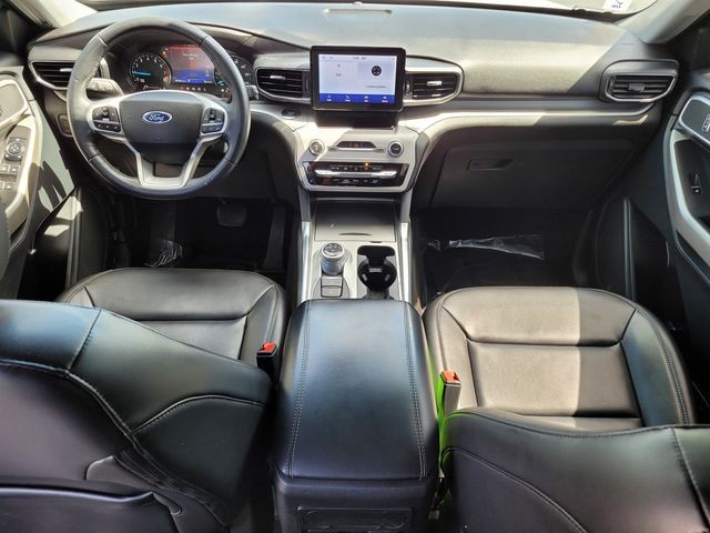 Used 2023 White Ford XLT image 13