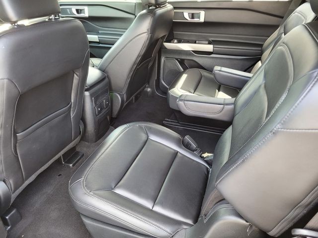 Used 2023 White Ford XLT image 17