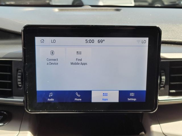 Used 2023 White Ford XLT image 24