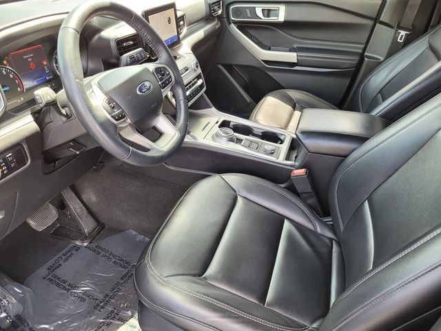 Used 2023 White Ford XLT image 40
