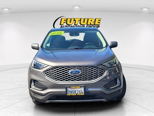 Used 2024 Gray Ford SEL image 3