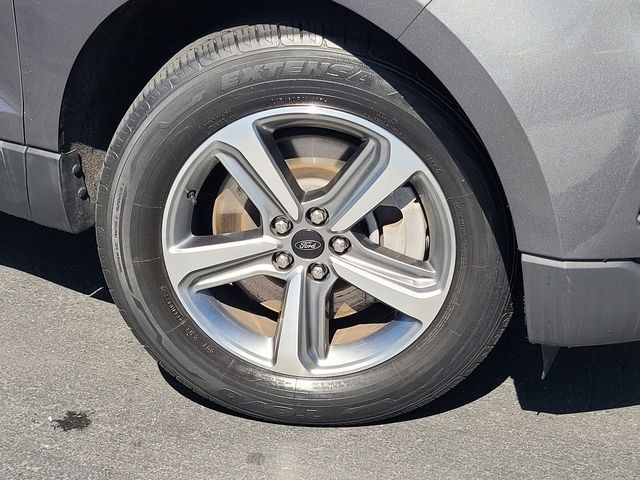 Used 2024 Gray Ford SEL image 10