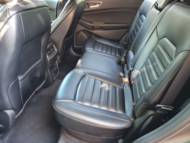 Used 2024 Gray Ford SEL image 12