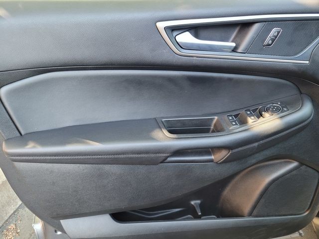 Used 2024 Gray Ford SEL image 18