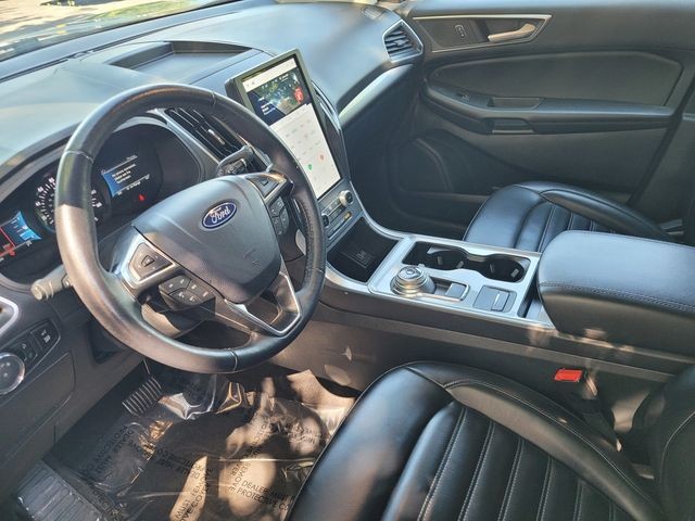Used 2024 Gray Ford SEL image 21