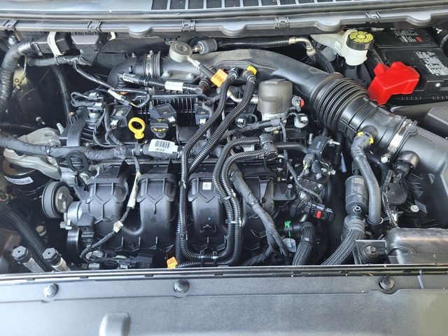 Used 2024 Gray Ford SEL image 28