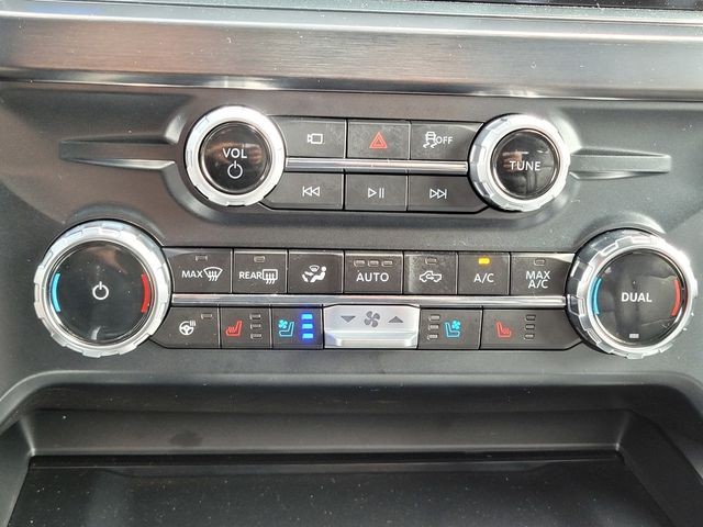 Used 2025 Gray Ford Lariat image 24