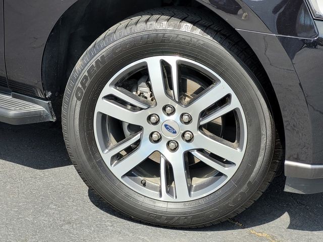 Used 2024 Black Ford Limited image 10