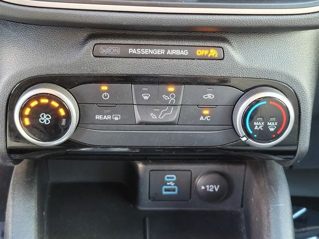 Used 2022 White Ford SE image 24