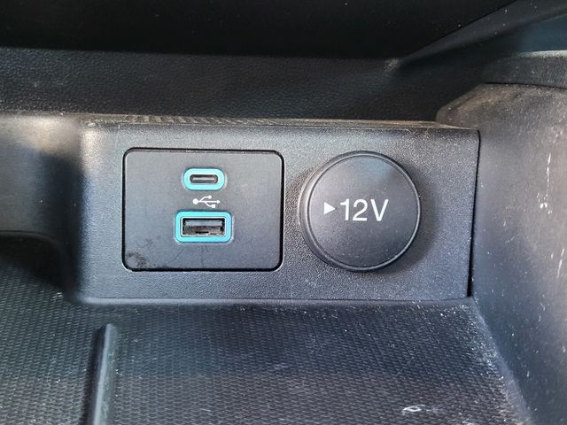 Used 2022 White Ford SE image 25