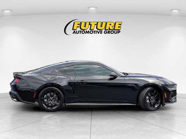Used 2025 Black Ford GT Premium image 9