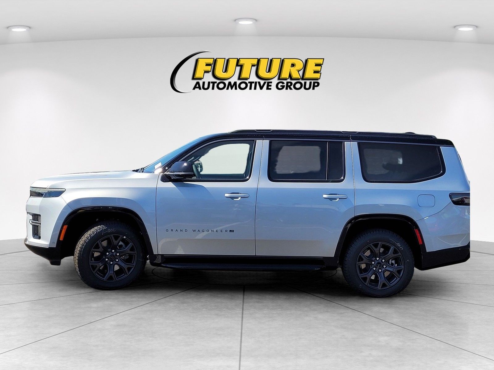 New 2026 Silver-Zynith Exterior Paint Jeep Upland image 7