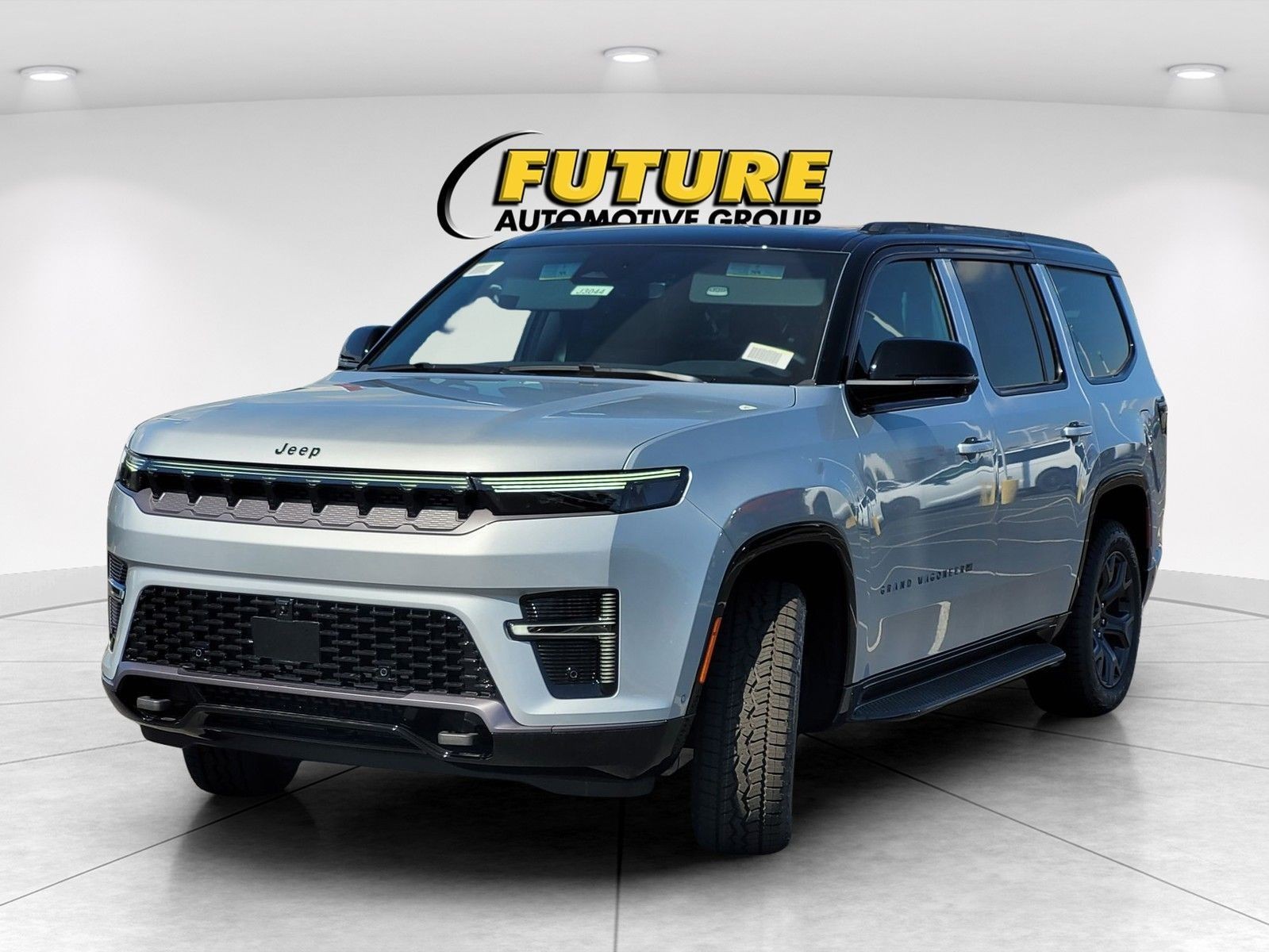 New 2026 Silver-Zynith Exterior Paint Jeep Upland image 27